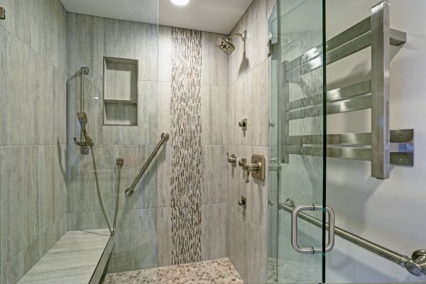 Lincoln Shower Installation