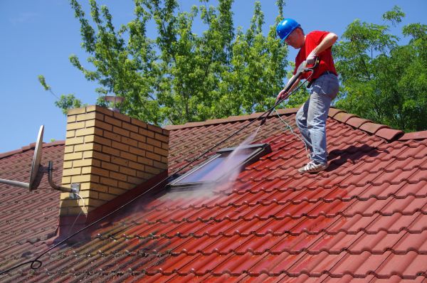 Lincoln Roof Cleaning